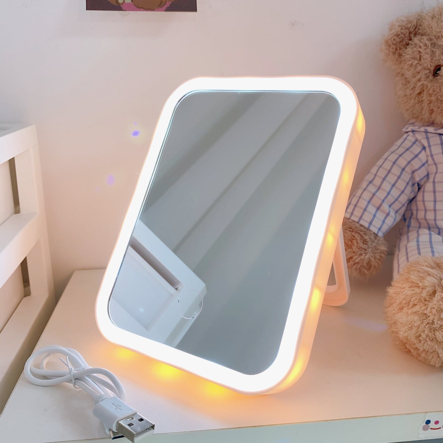 Desktop LED Vanity Mirror Portable - royale industry